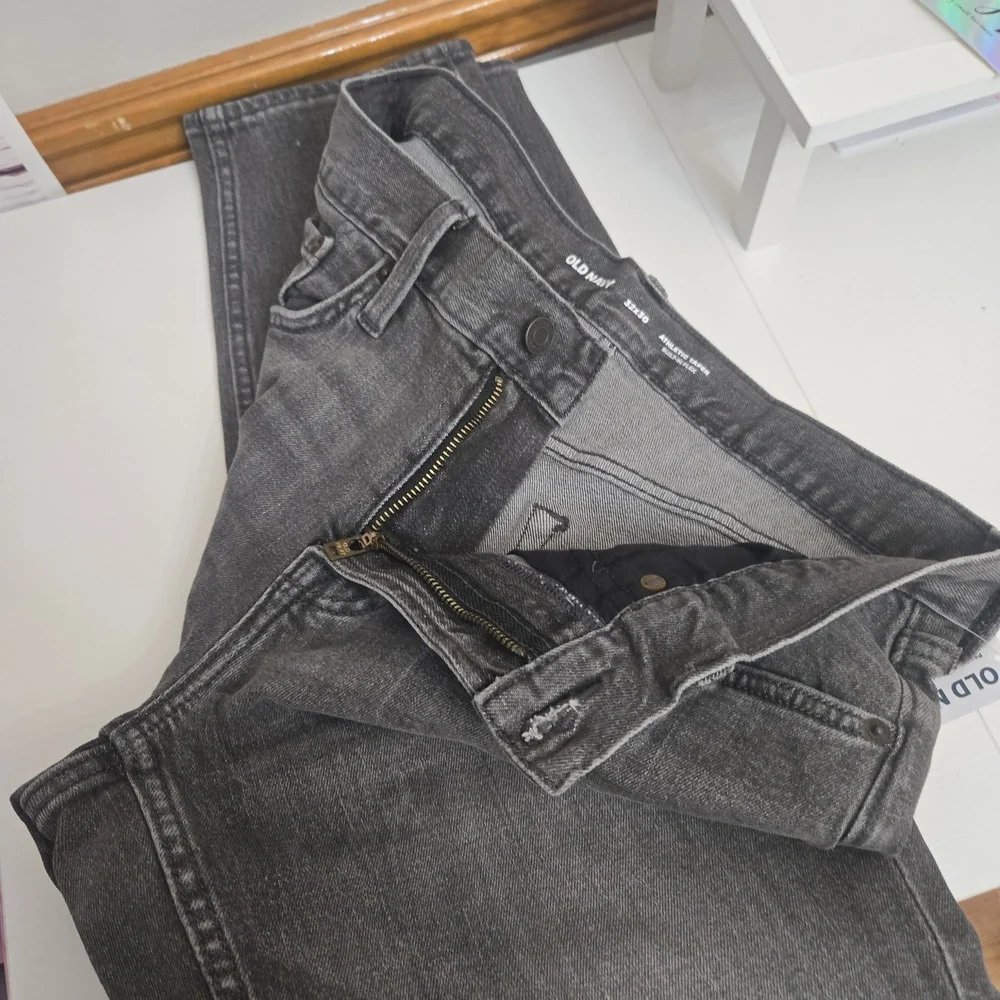 NWT Old Navy Men's Taper Built-ib Flex Jeans Size 32×30